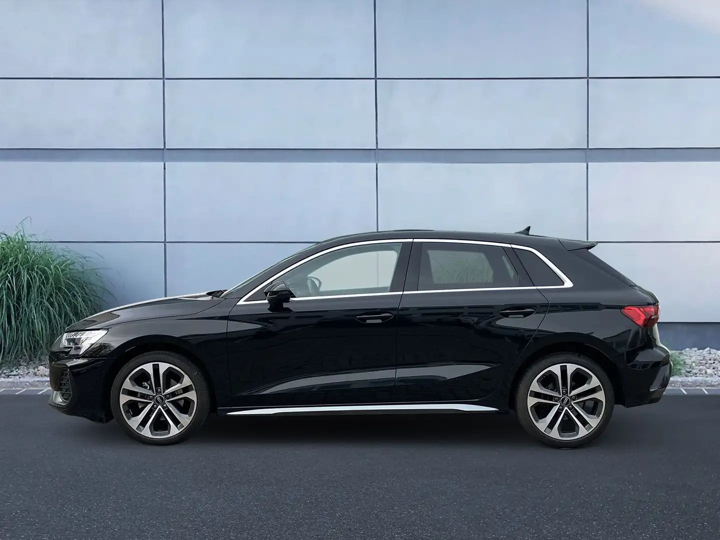 Audi A3 S line 35 TFSI 110(150) kW(PS) S tr Schwarz - 2