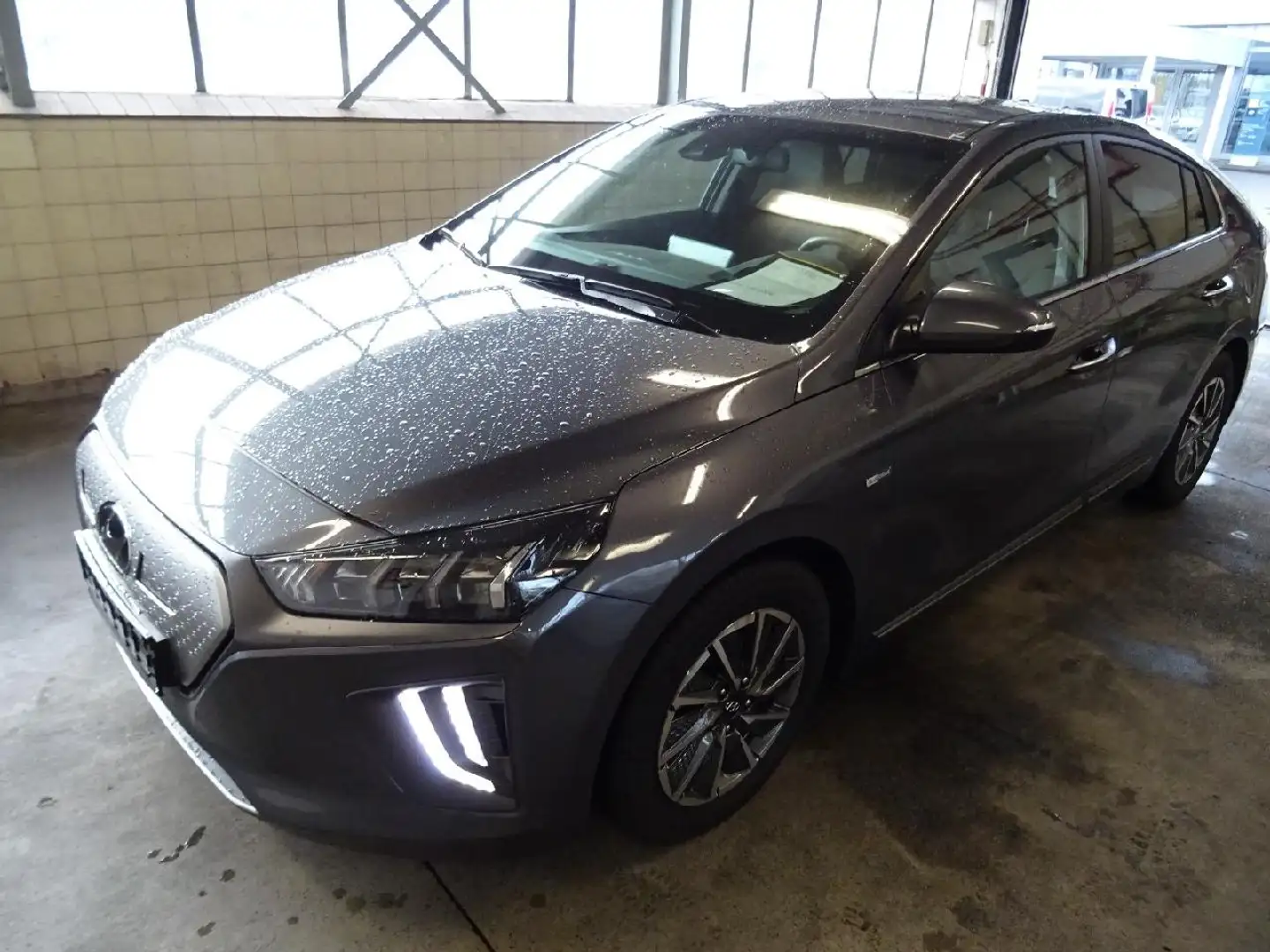 Hyundai IONIQ Style Elektro Grau - 1