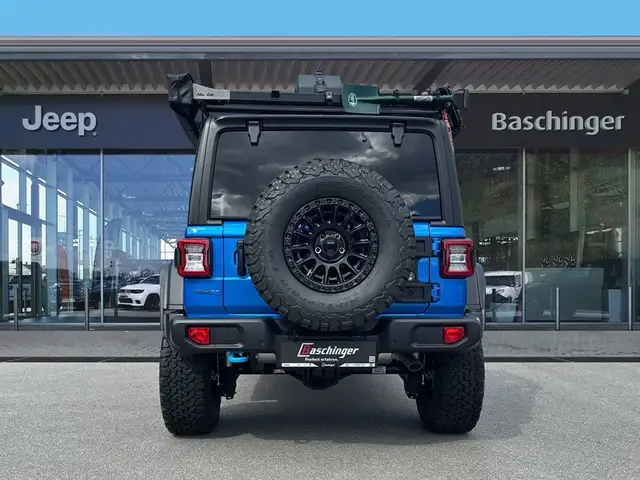 Jeep Wrangler view 4