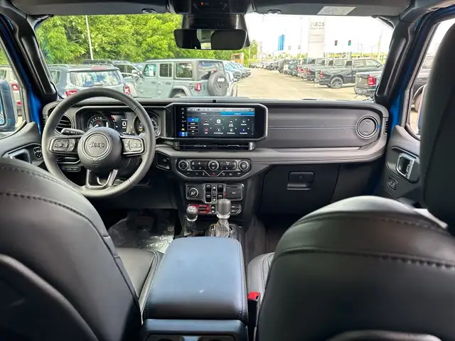 Jeep Wrangler view 7
