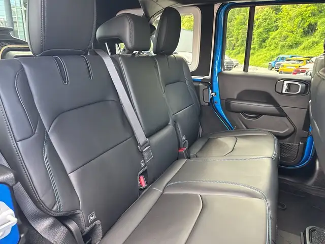 Jeep Wrangler view 12