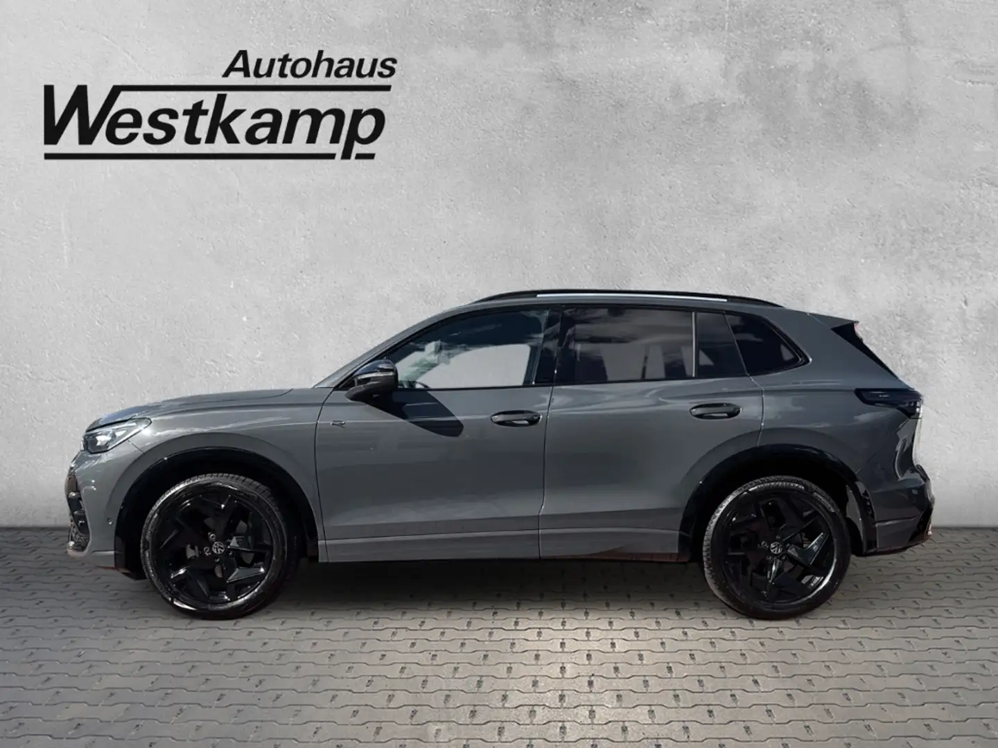 Volkswagen Tiguan R-Line 1,5 eTSI DSG Black-Style Anh.Kpl. Kameras I Grijs - 2