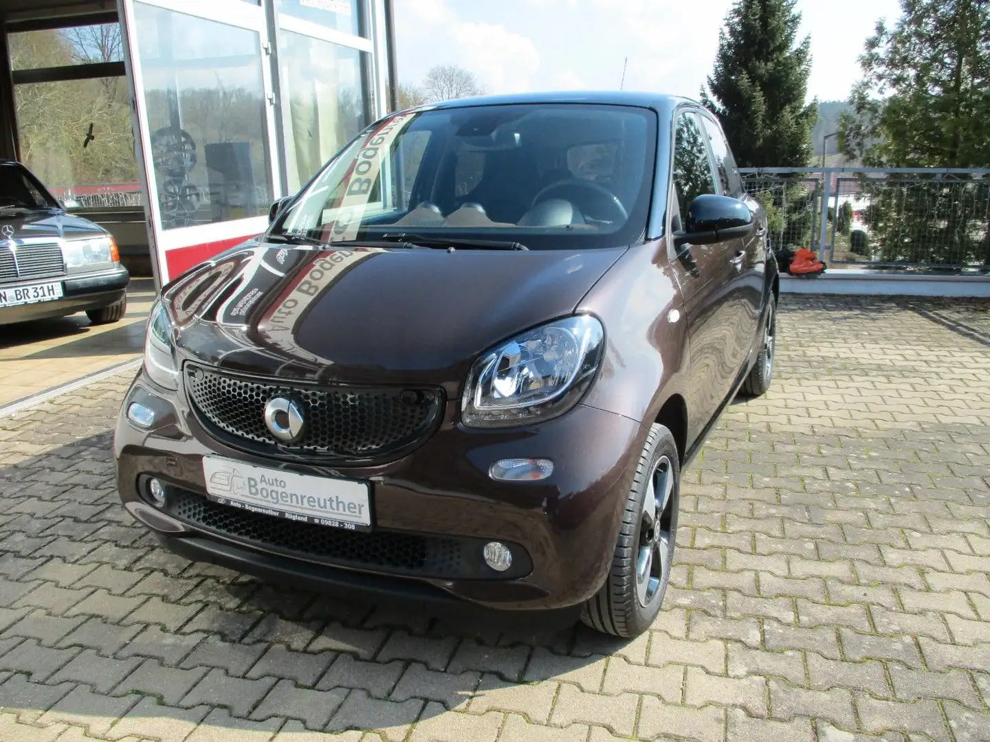 smart forFour +Navi+Alu+Sitzheizung Braun - 1