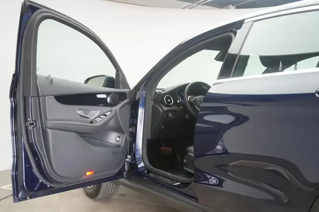 Mercedes-Benz 300 view 13