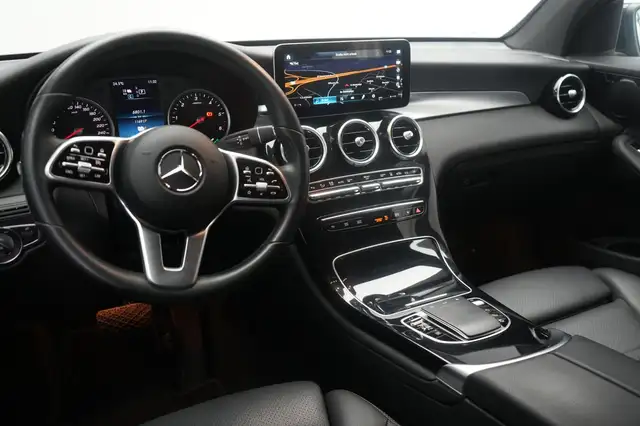 Mercedes-Benz 300 view 11