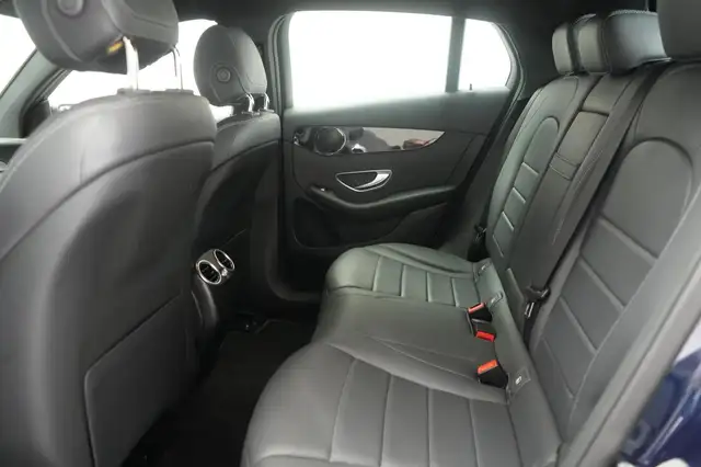 Mercedes-Benz 300 view 8