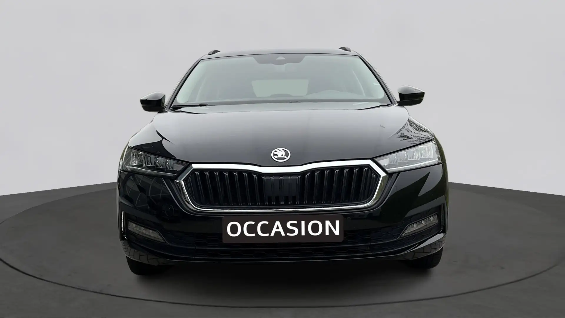 Skoda Octavia Combi 1.0 e-TSI Business Edition Zwart - 2