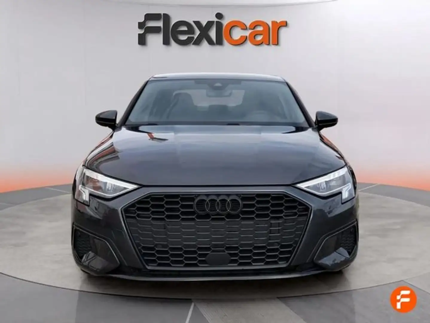 Audi A3 Sportback Black line 30 TFSI 81kW S tron Gris - 2