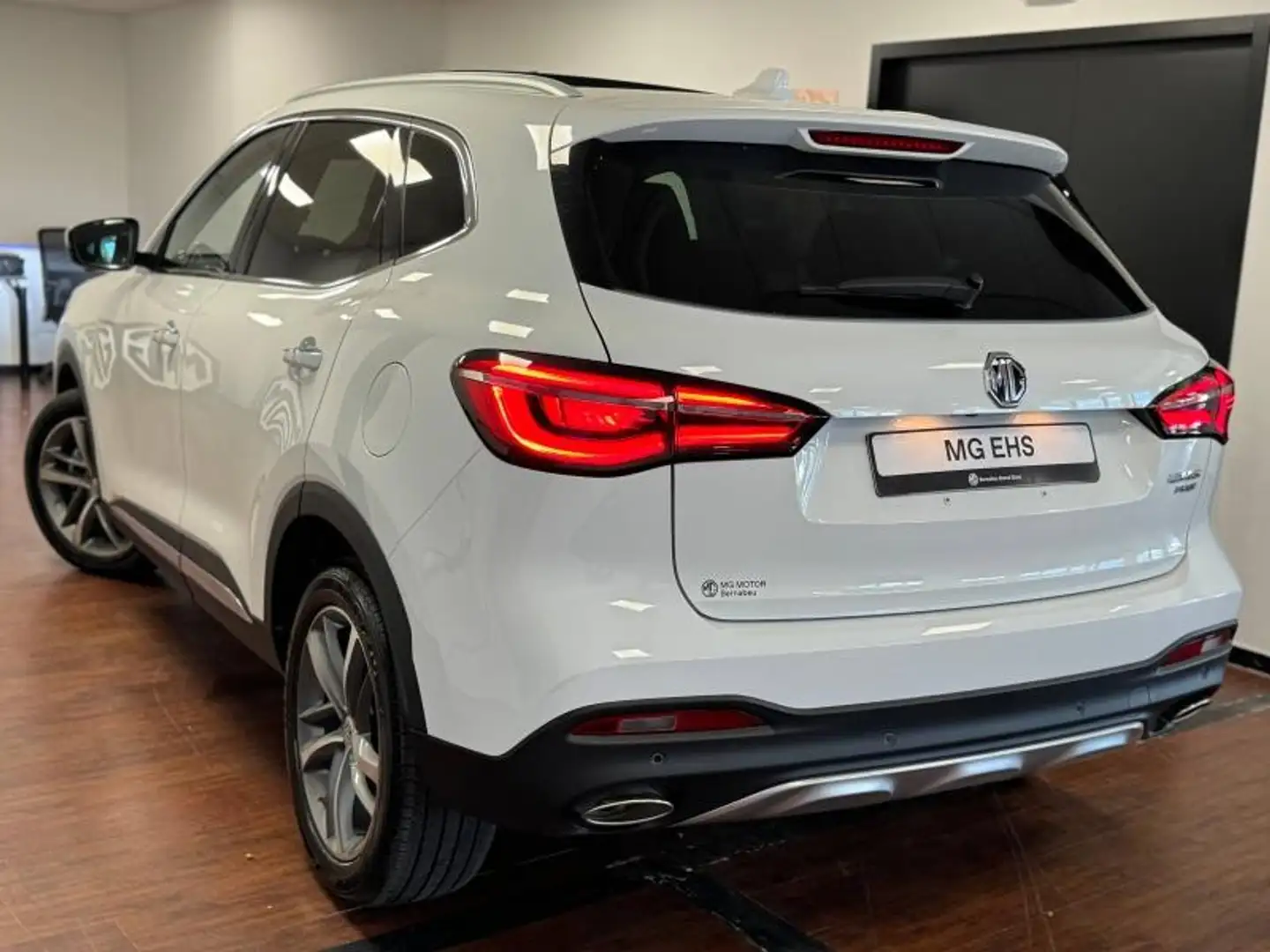 MG EHS 1.5T GDI 258ch PHEV Luxury Blanc - 1