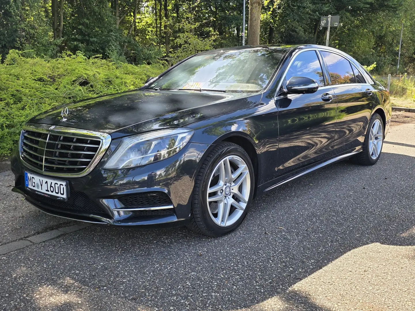 Mercedes-Benz S 500 L 7G-TRONIC AMG Line 4MATIC Chauffeur-Paket Albastru - 1