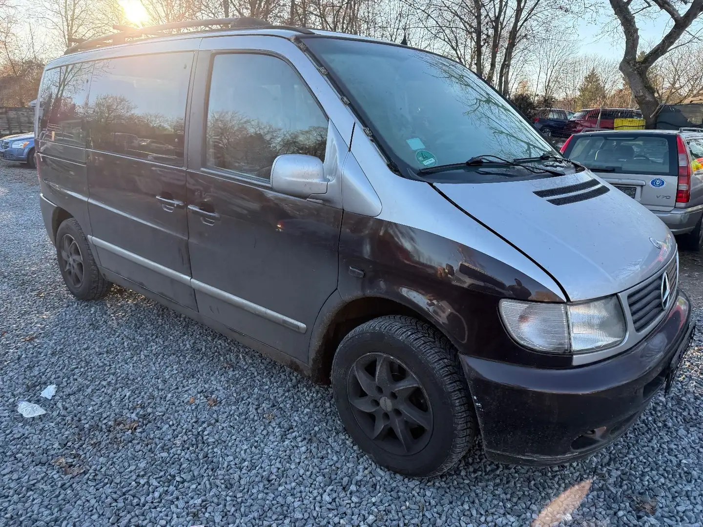 Mercedes-Benz V 220 - 1