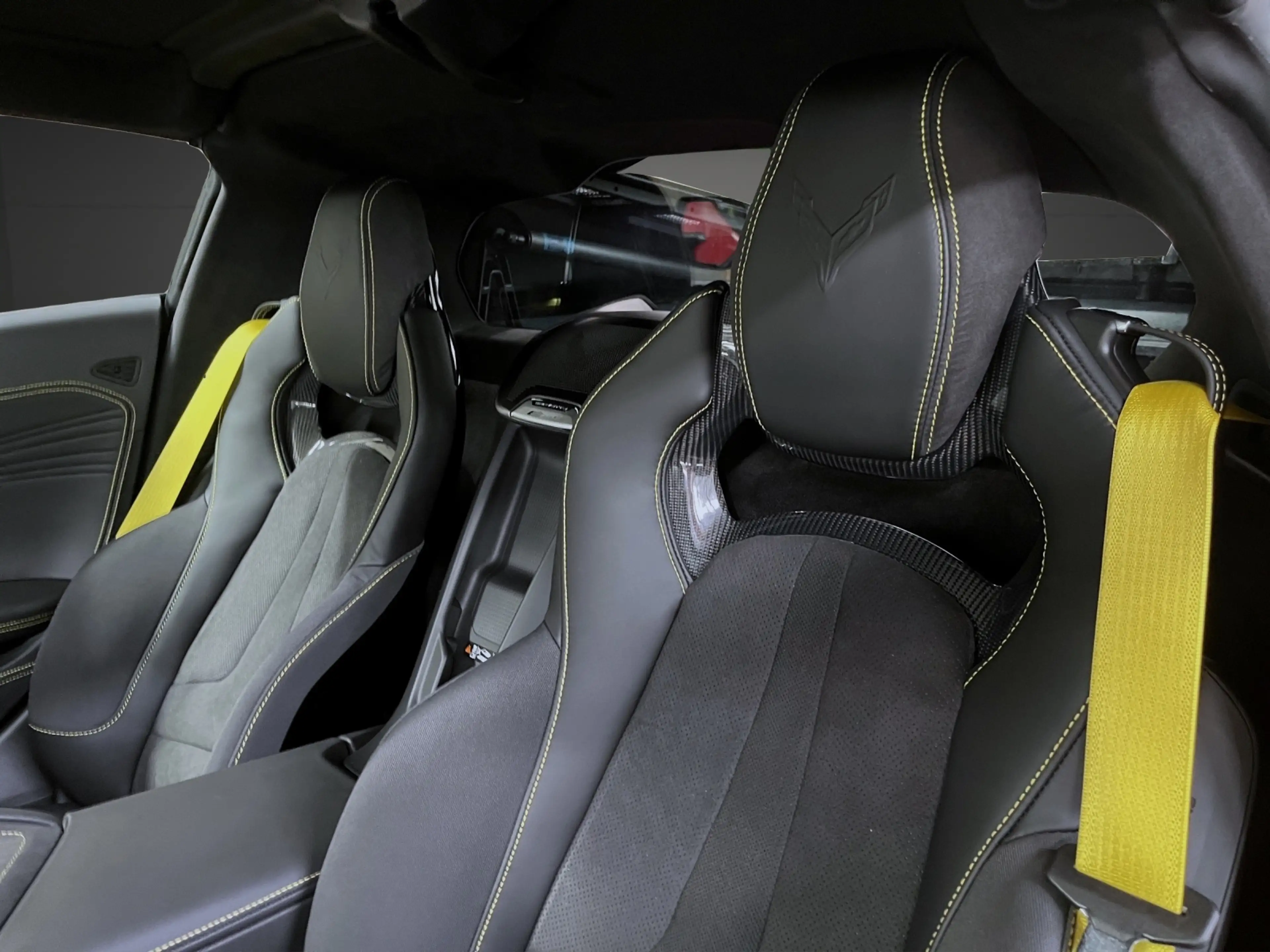 Corvette C8 E-Ray Covertible 3LZ — photo 15