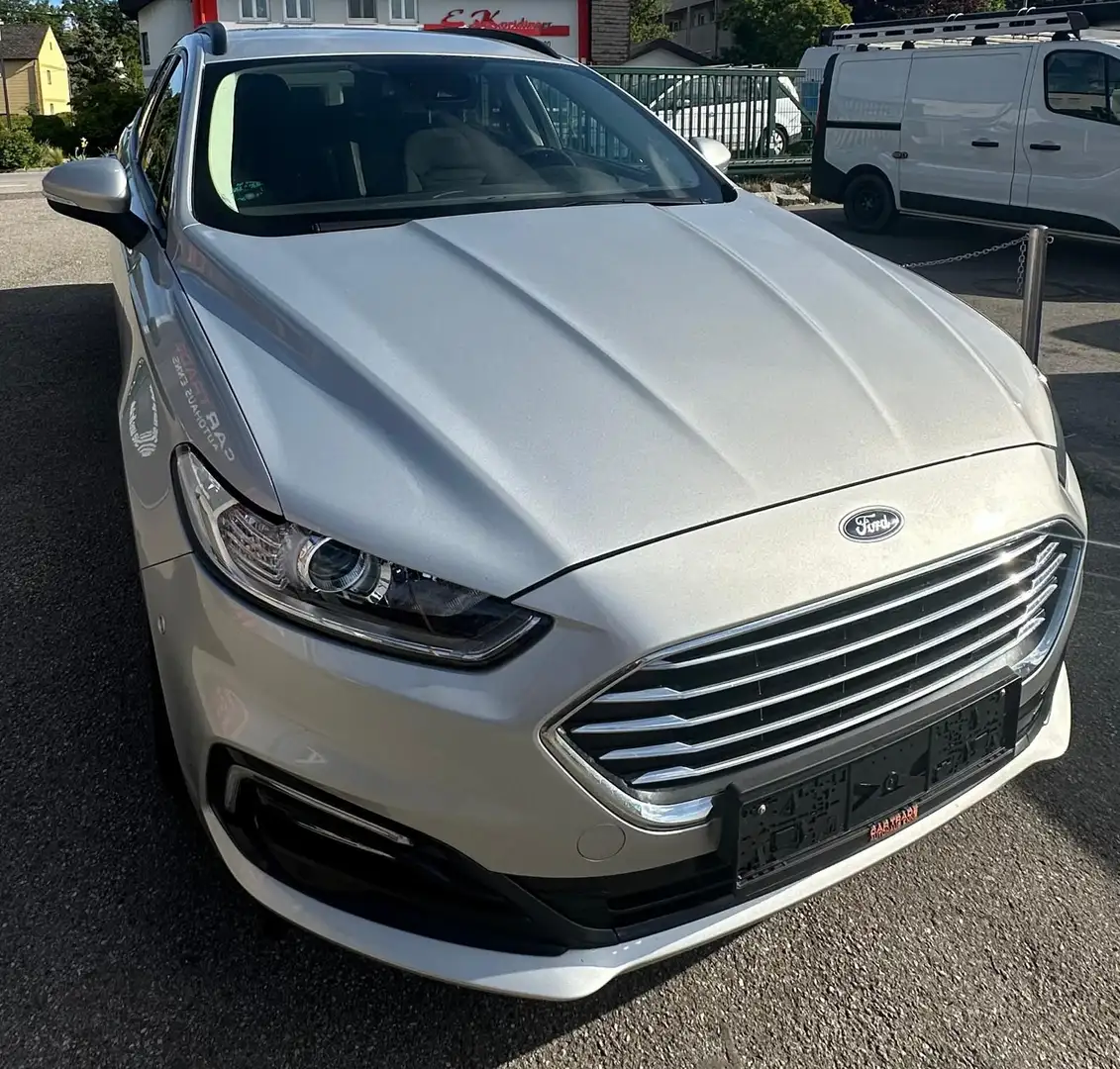 Ford Mondeo Traveller Business Plus 2,0 TDCi Aut. Grijs - 2