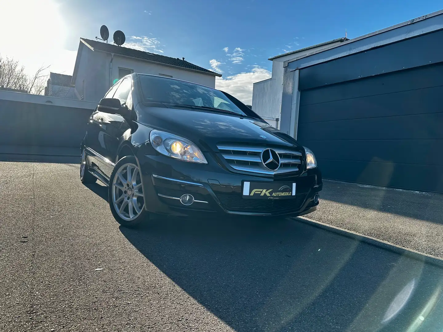 Mercedes-Benz B 170 B-Klasse BlueEFFICIENCY Schwarz - 1