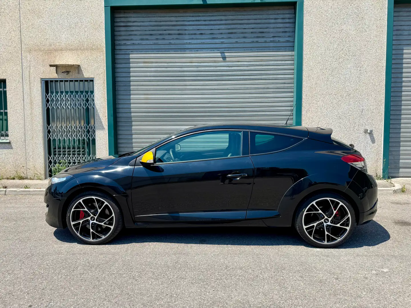 Renault Megane Mégane III Coupé  2.0 16V 265 Red Bull RB7 Noir - 2
