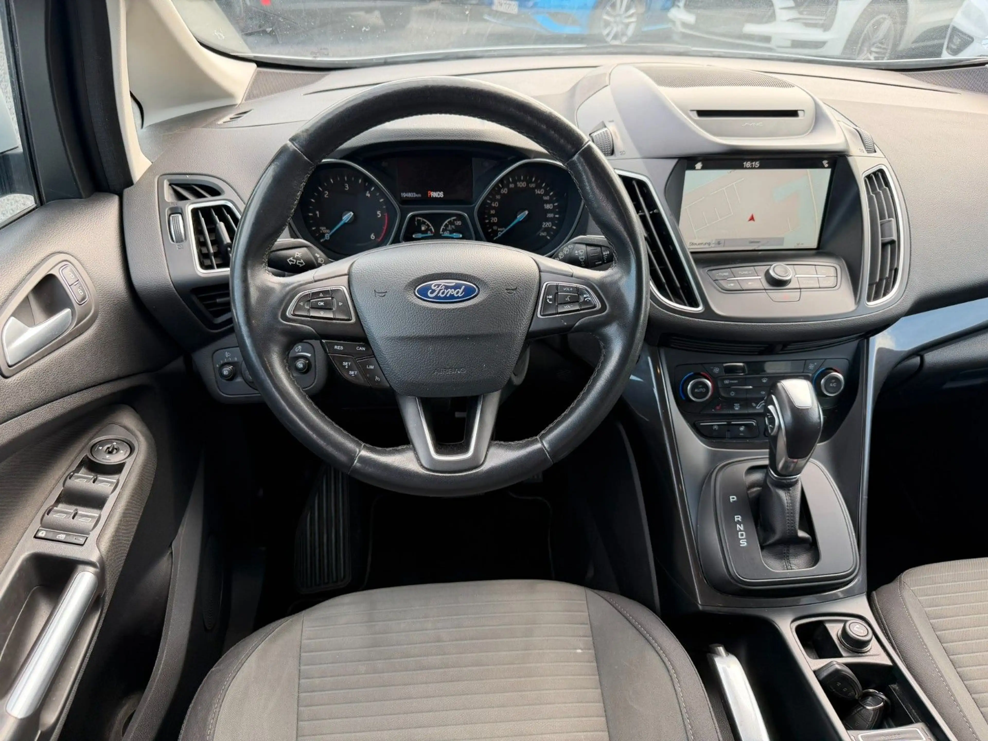 Ford C-Max Titanium — photo 15