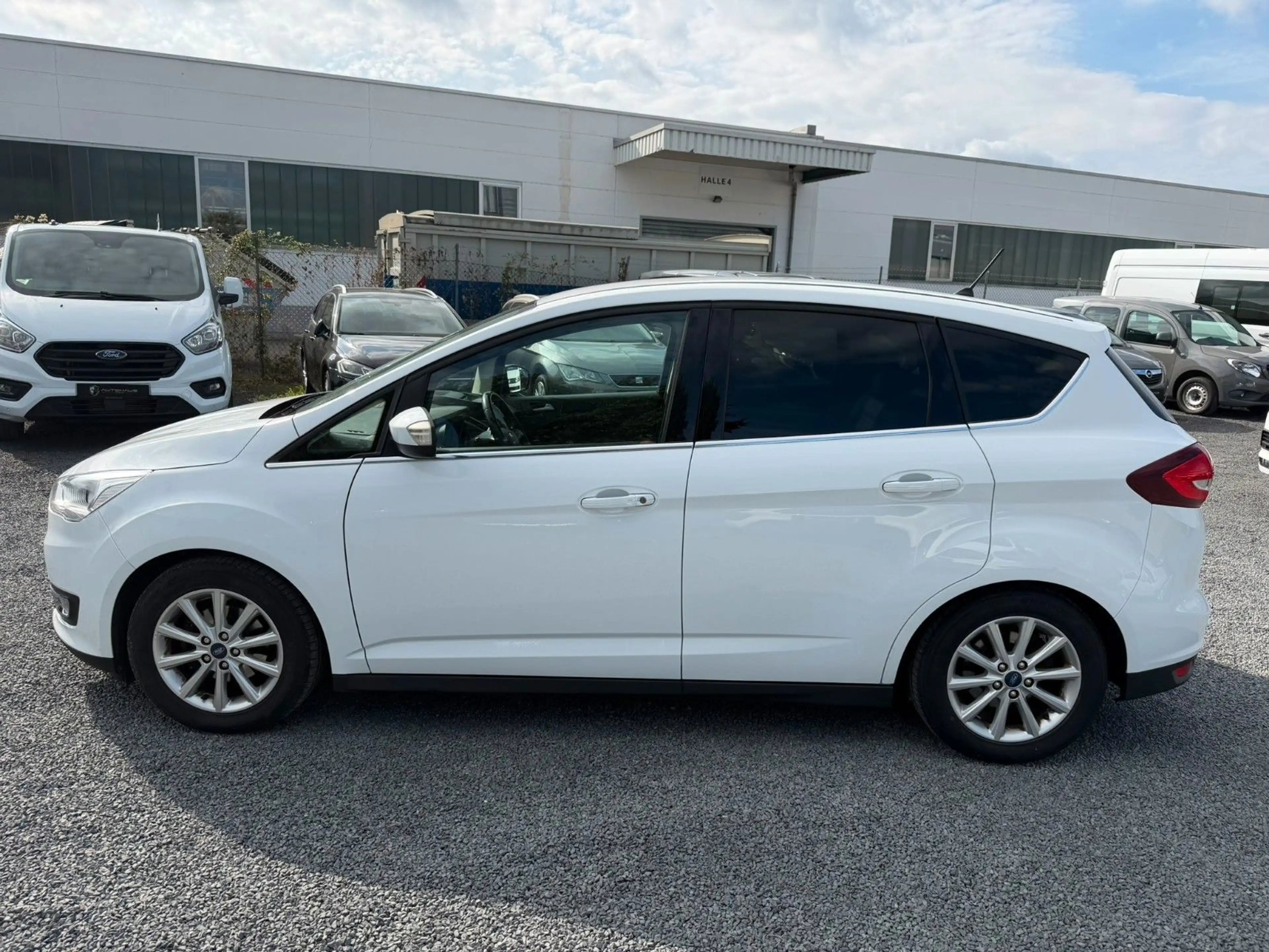 Ford C-Max Titanium — photo 4