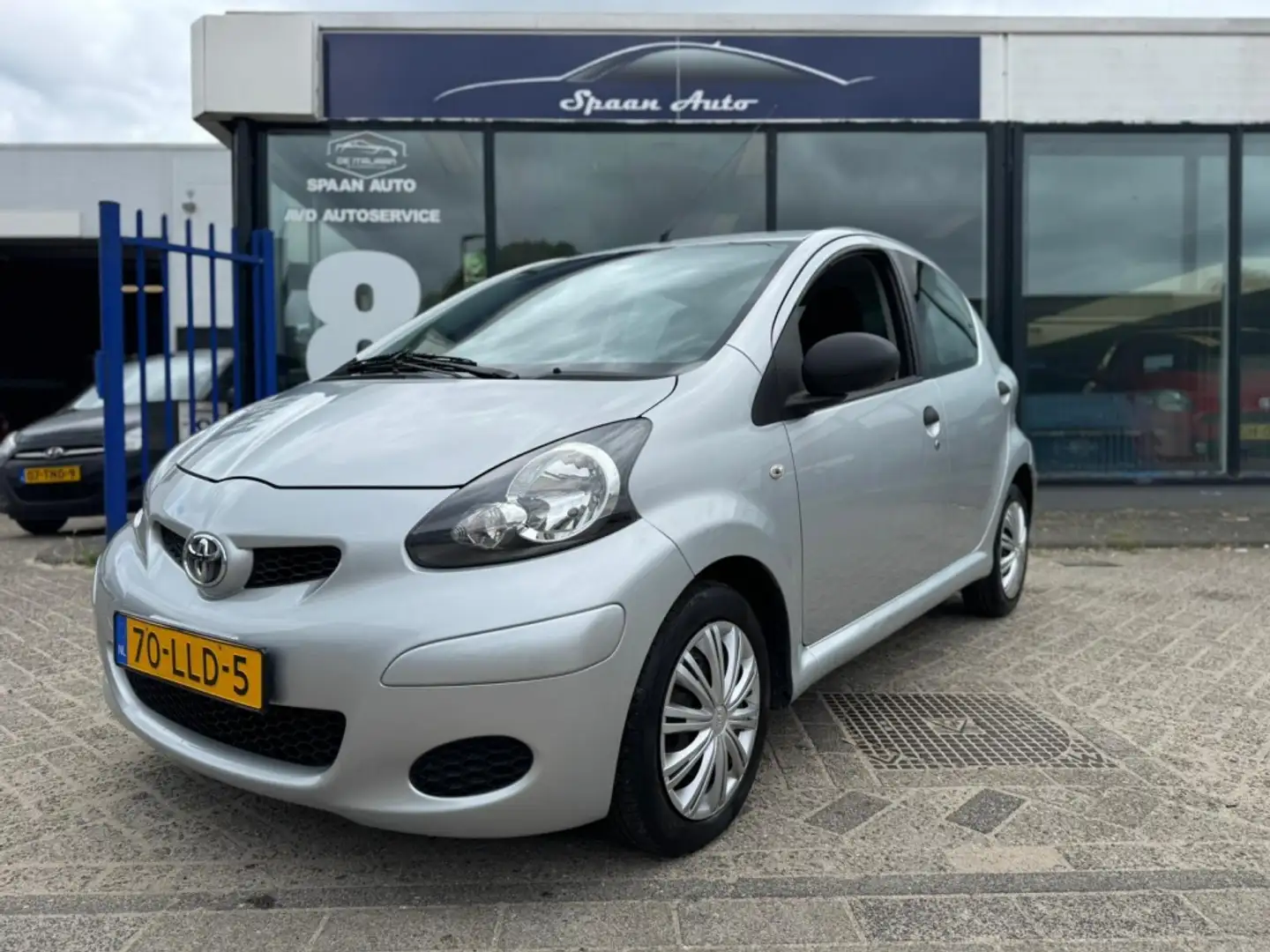 Toyota Aygo 1.0-12V Cool | 5DR | AIRCO | ELEC RAMEN | Grigio - 1
