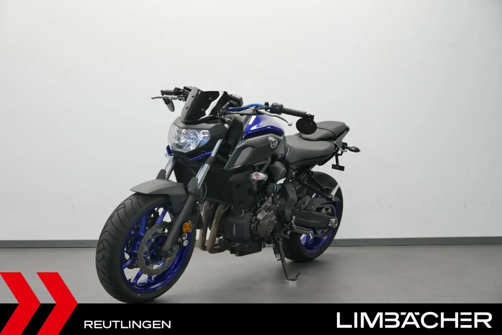 Yamaha MT-07 Shark Auspuff, Heckumbau, Service neu - 2