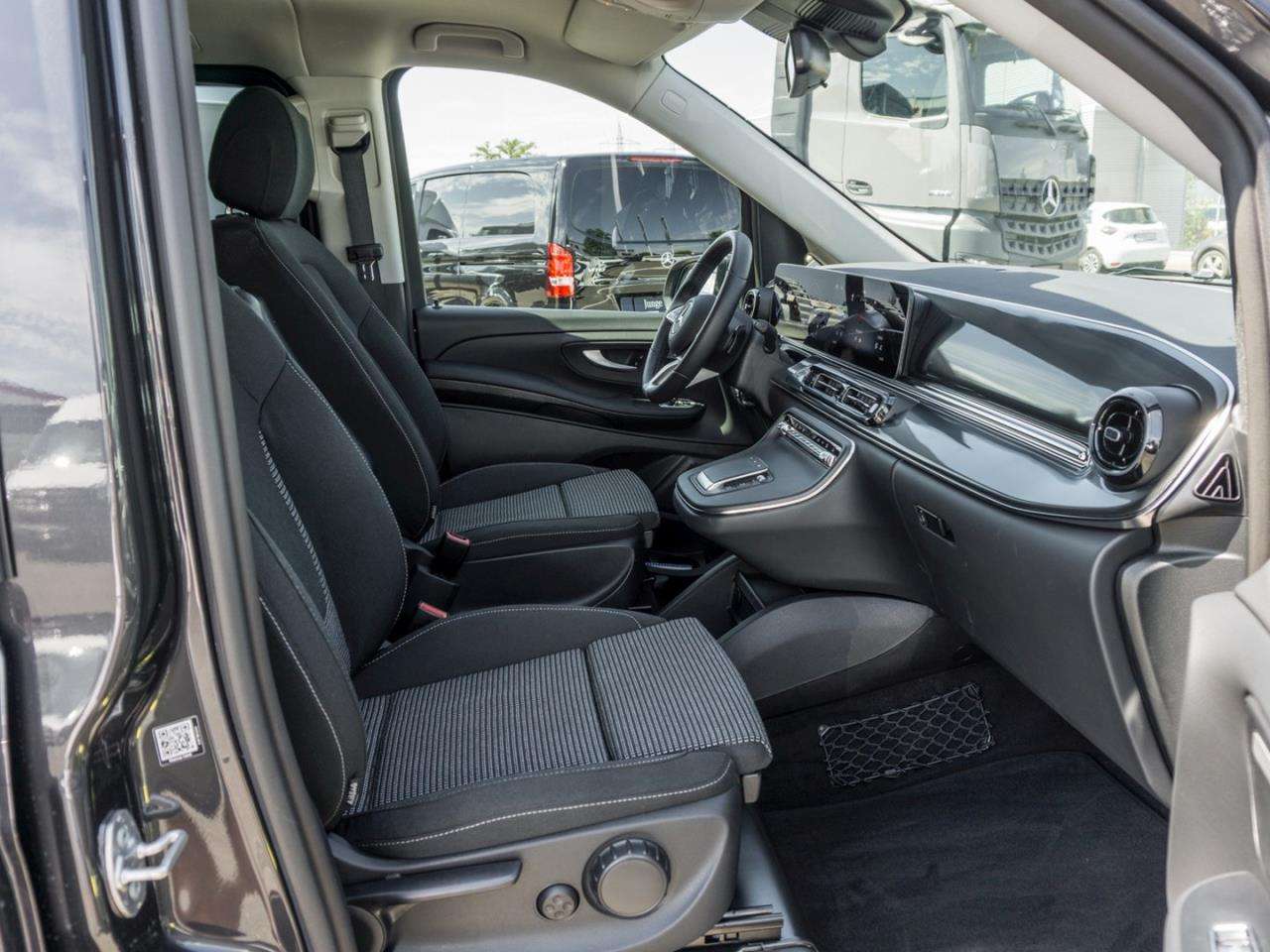 Mercedes-Benz EQV 300