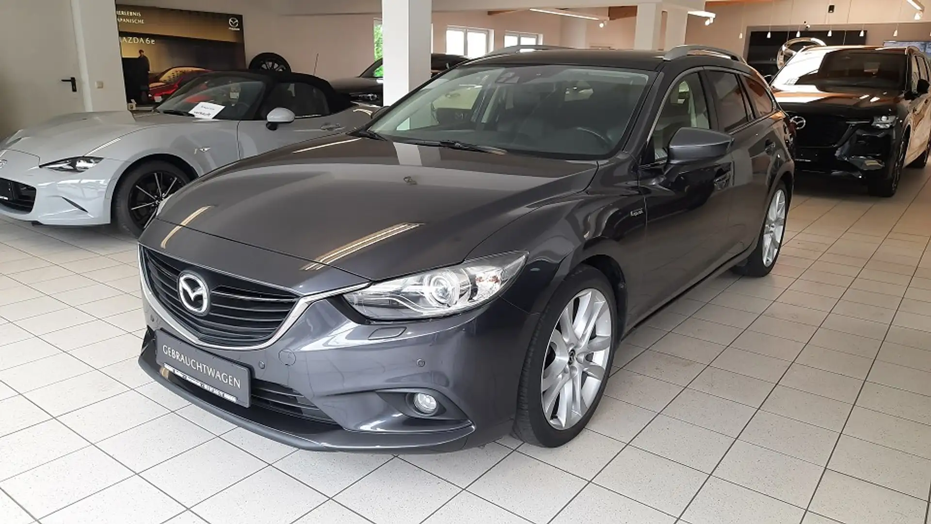 Mazda 6 SKYACTIV-D 175PS Sports-Line *Leder*Navi* Gris - 1