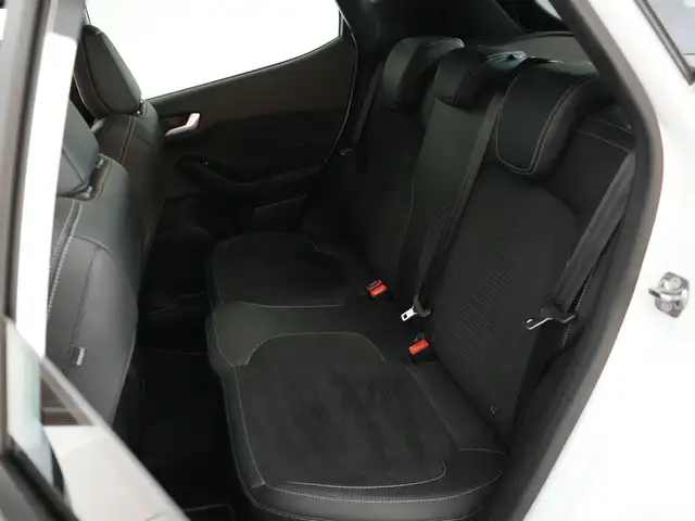 Ford Fiesta view 9