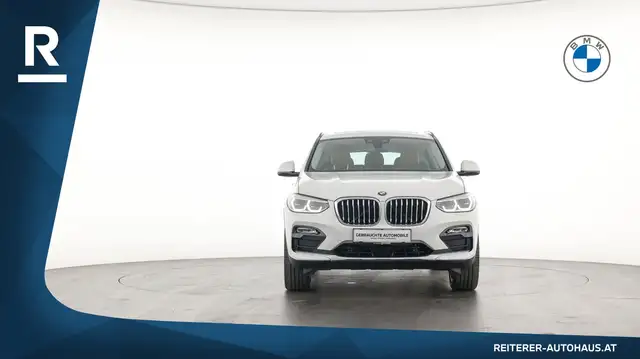 BMW X4 view 2