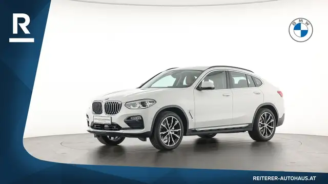 BMW X4 view 3