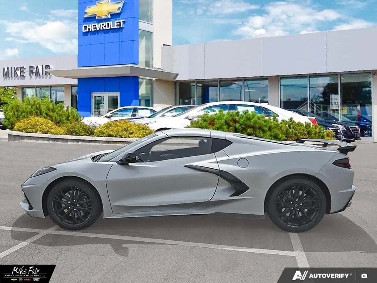 Chevrolet Corvette снимка Chevrolet Corvette