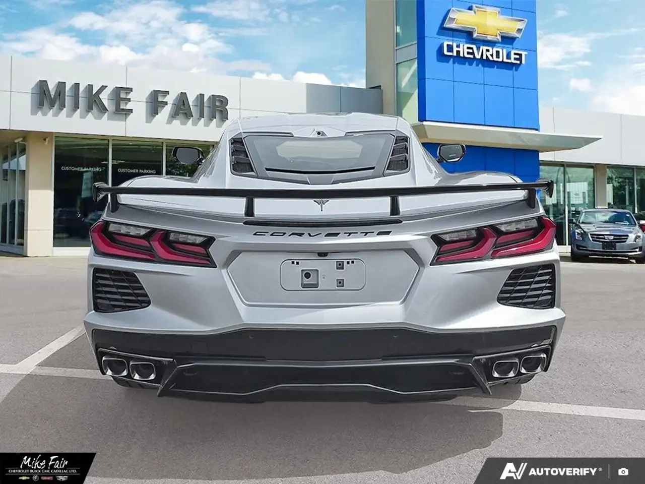 Chevrolet Corvette снимка Chevrolet Corvette