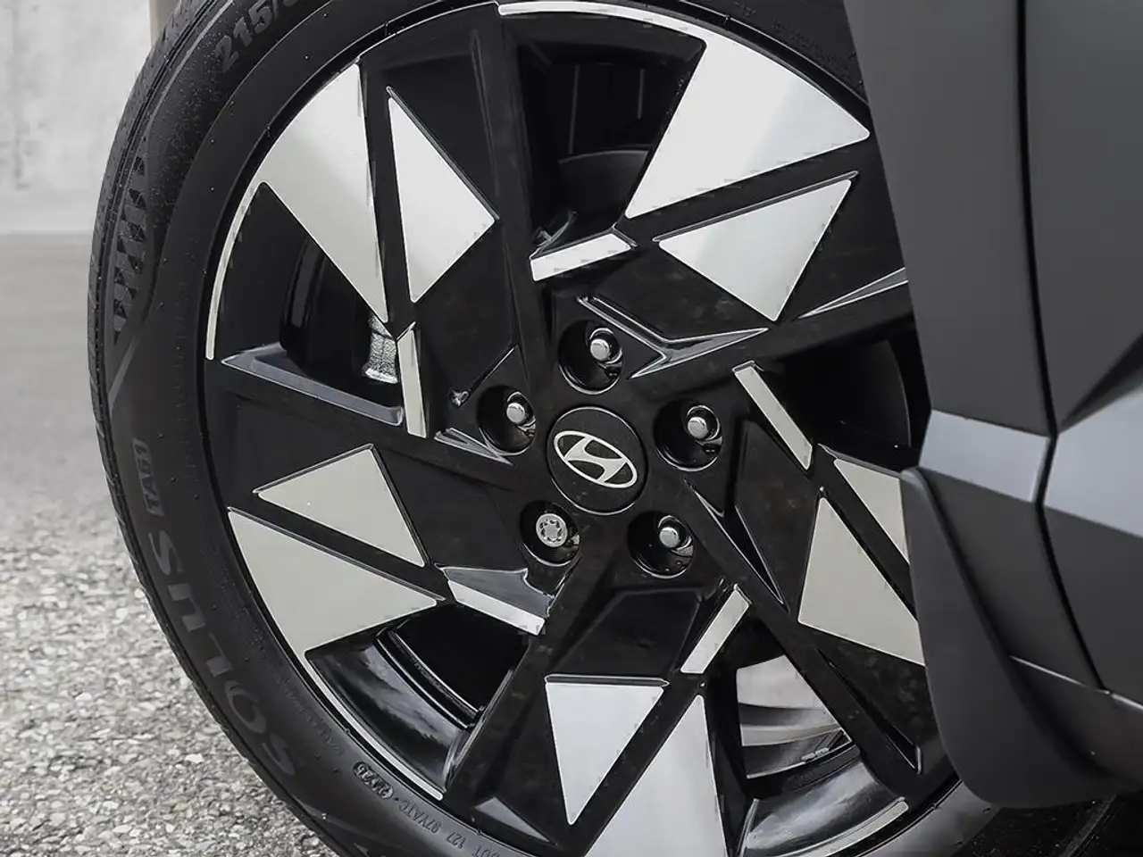 Hyundai KONA снимка Hyundai KONA