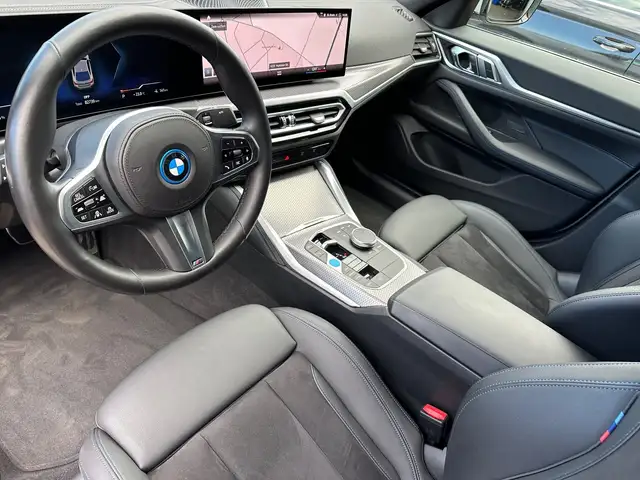 BMW I4 view 9