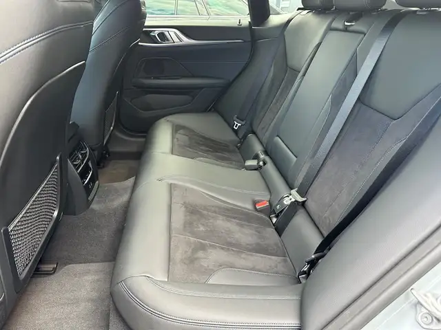 BMW I4 view 11