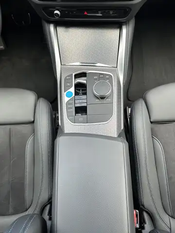 BMW I4 view 14