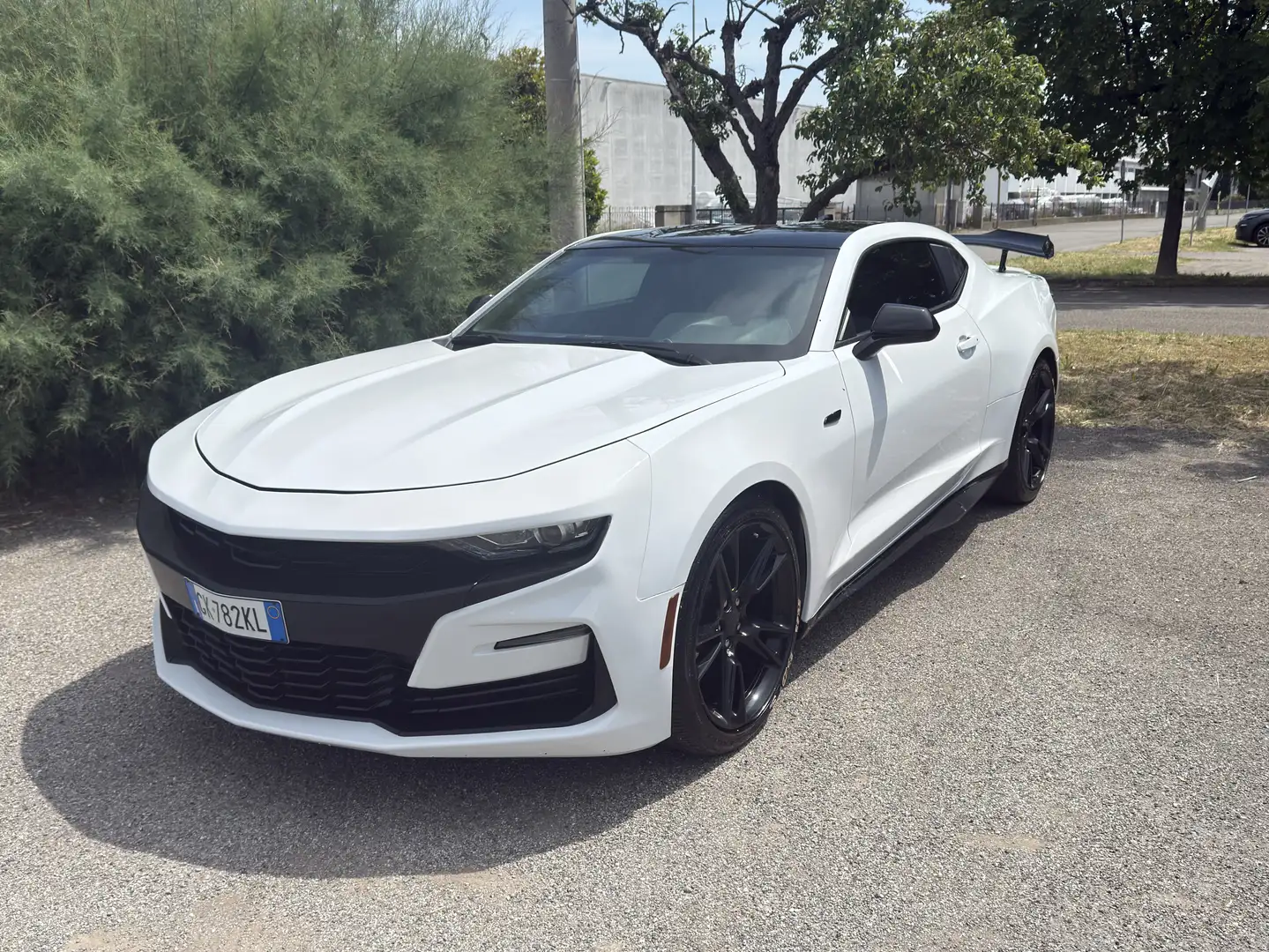 Chevrolet Camaro Coupe - 2