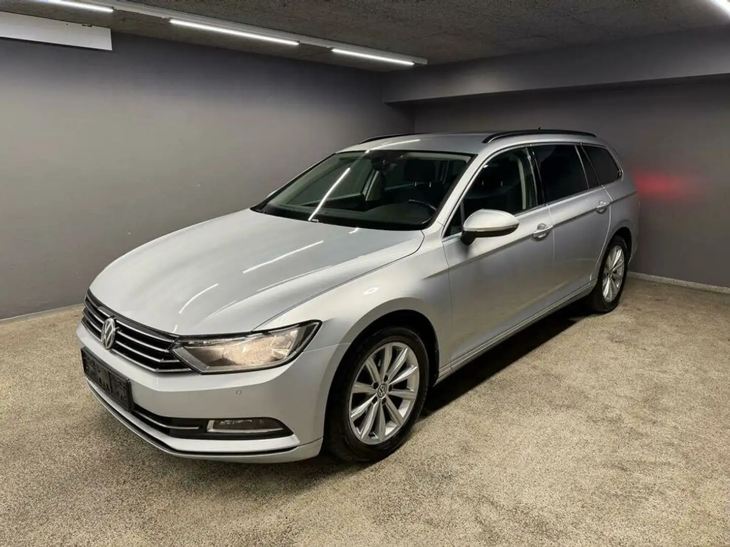 Volkswagen Passat Comfortline BMT/Start-Stopp Silber - 1