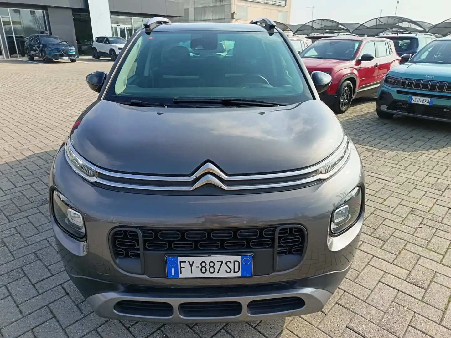 Citroen C3 Aircross BlueHDi 100 Shine - N1 - Prezzo 12.500€ + IVA Сірий - 2