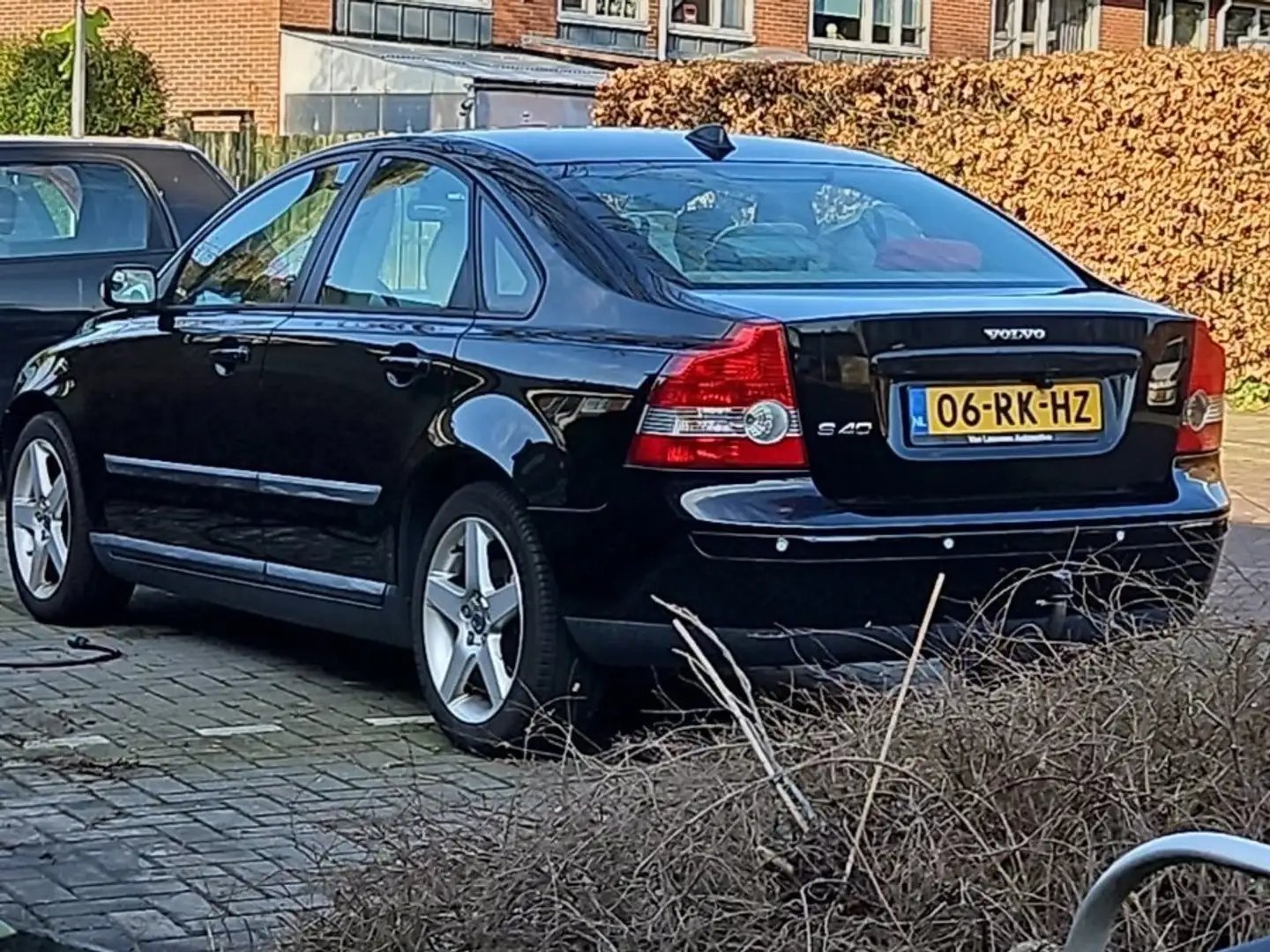 Volvo S40 1.8 Momentum Negro - 2