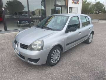 Clio II Storia 5p 1.2 Confort Gpl x Neopatentati