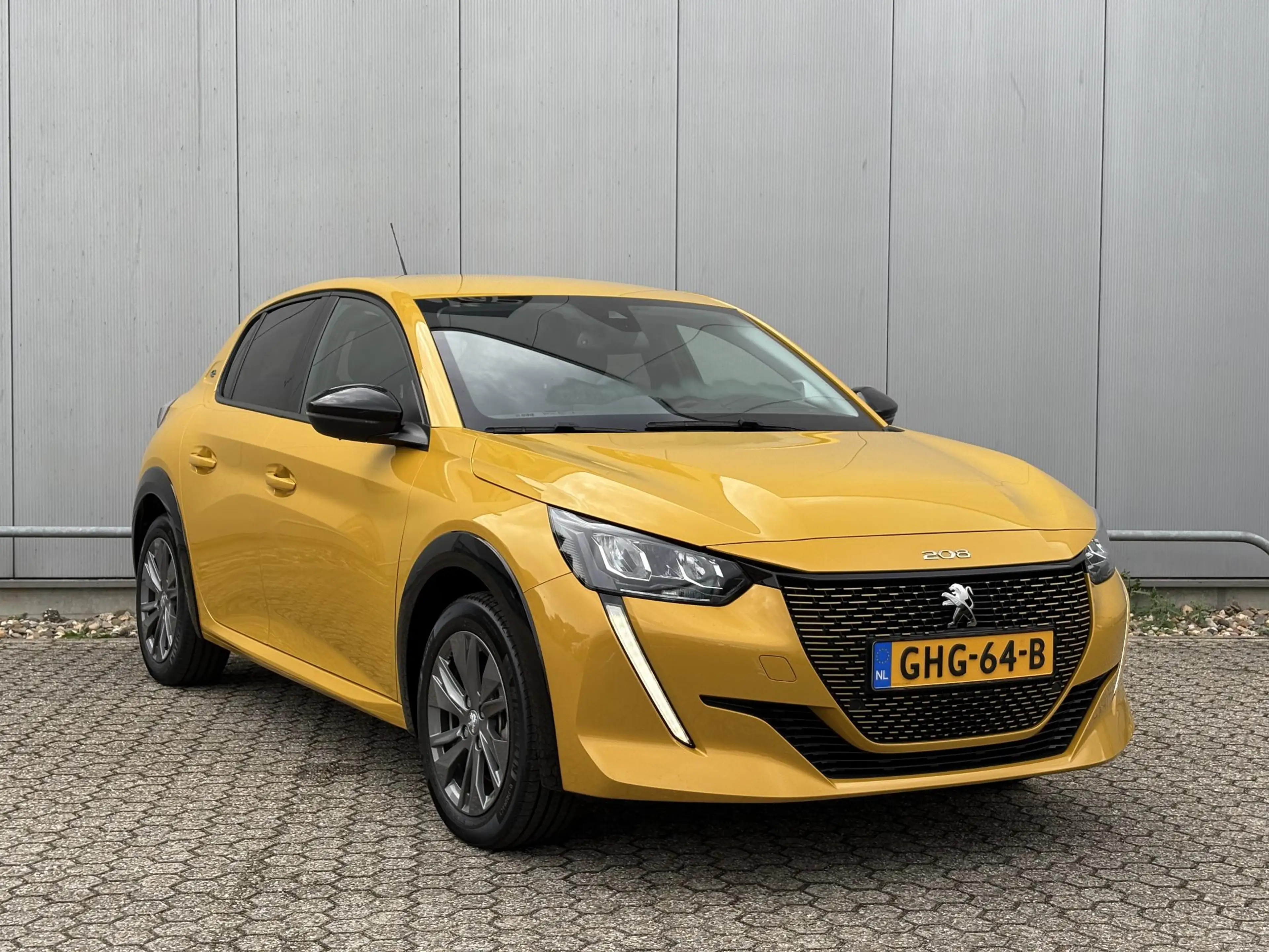 Peugeot e-208 EV Allure 50 kWh | SOH 99% | Carplay | Start&Stop — photo 4
