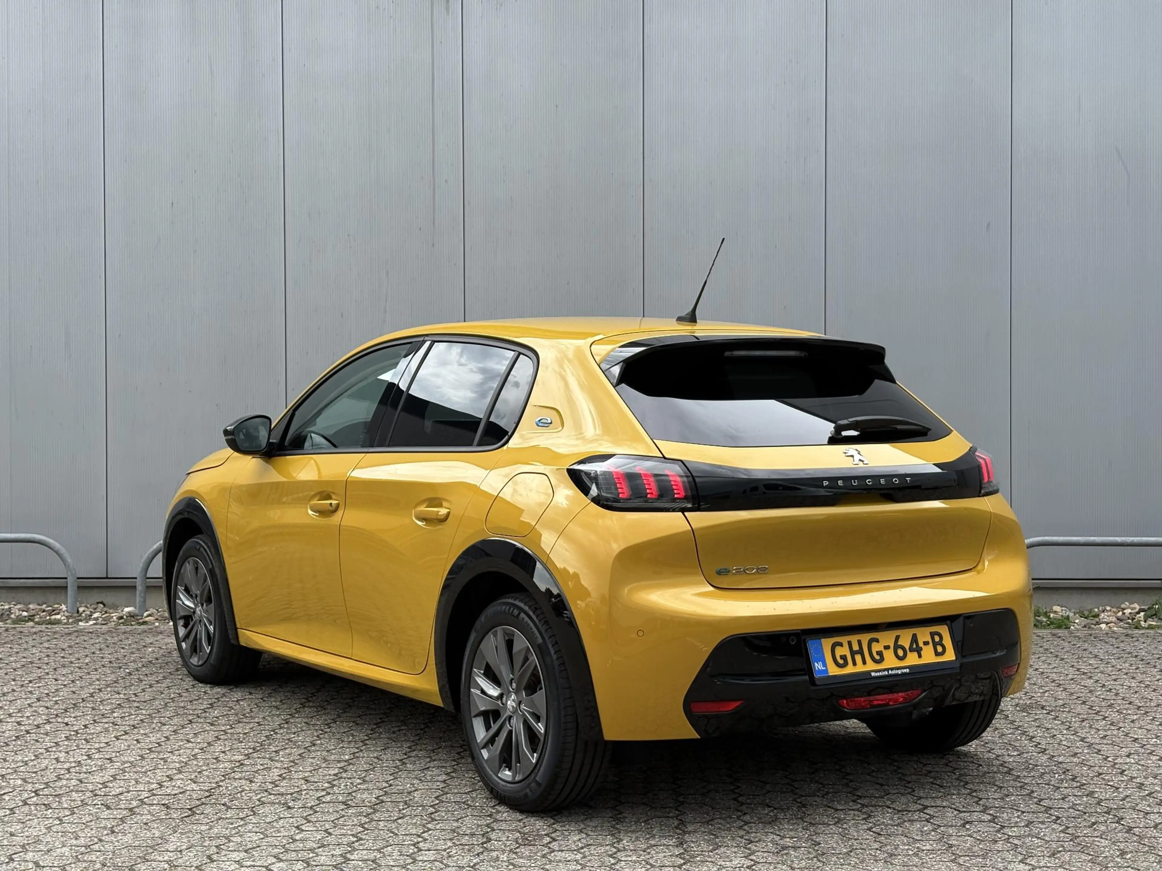 Peugeot e-208 EV Allure 50 kWh | SOH 99% | Carplay | Start&Stop — photo 8