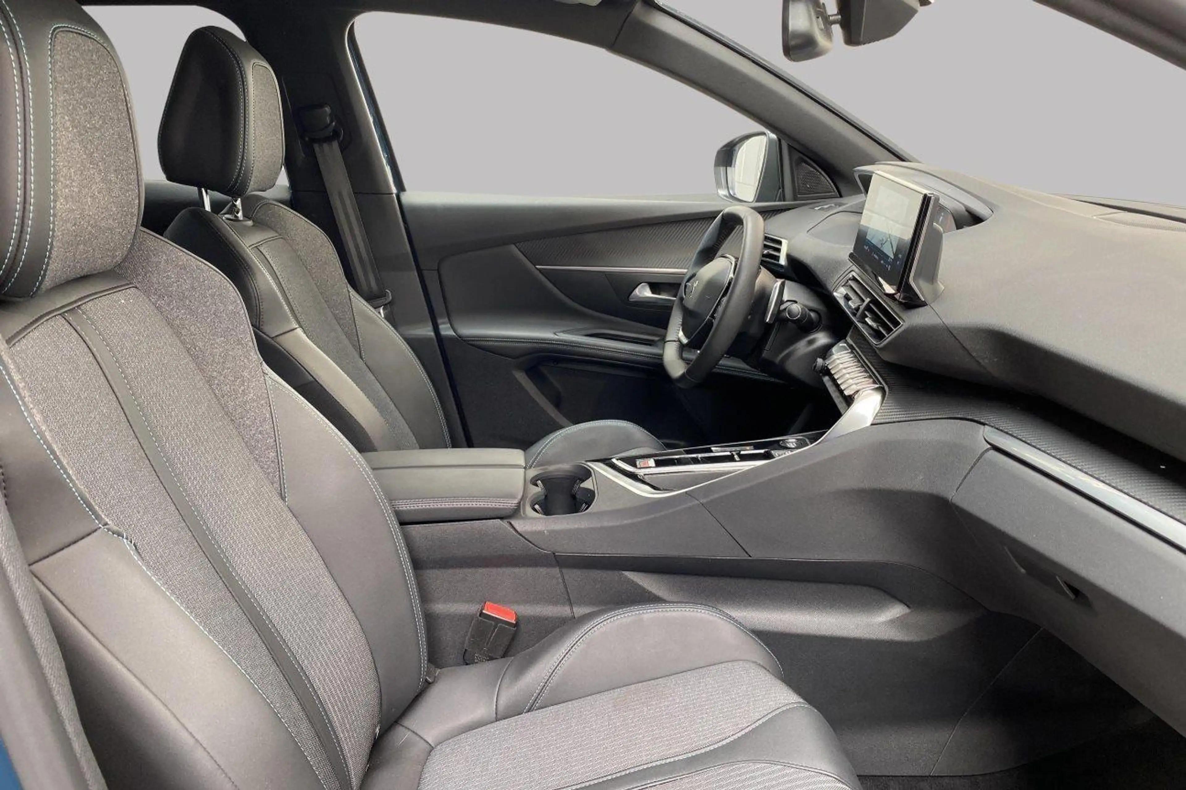 Peugeot 3008 Allure Pack - M.HYBRID — photo 8