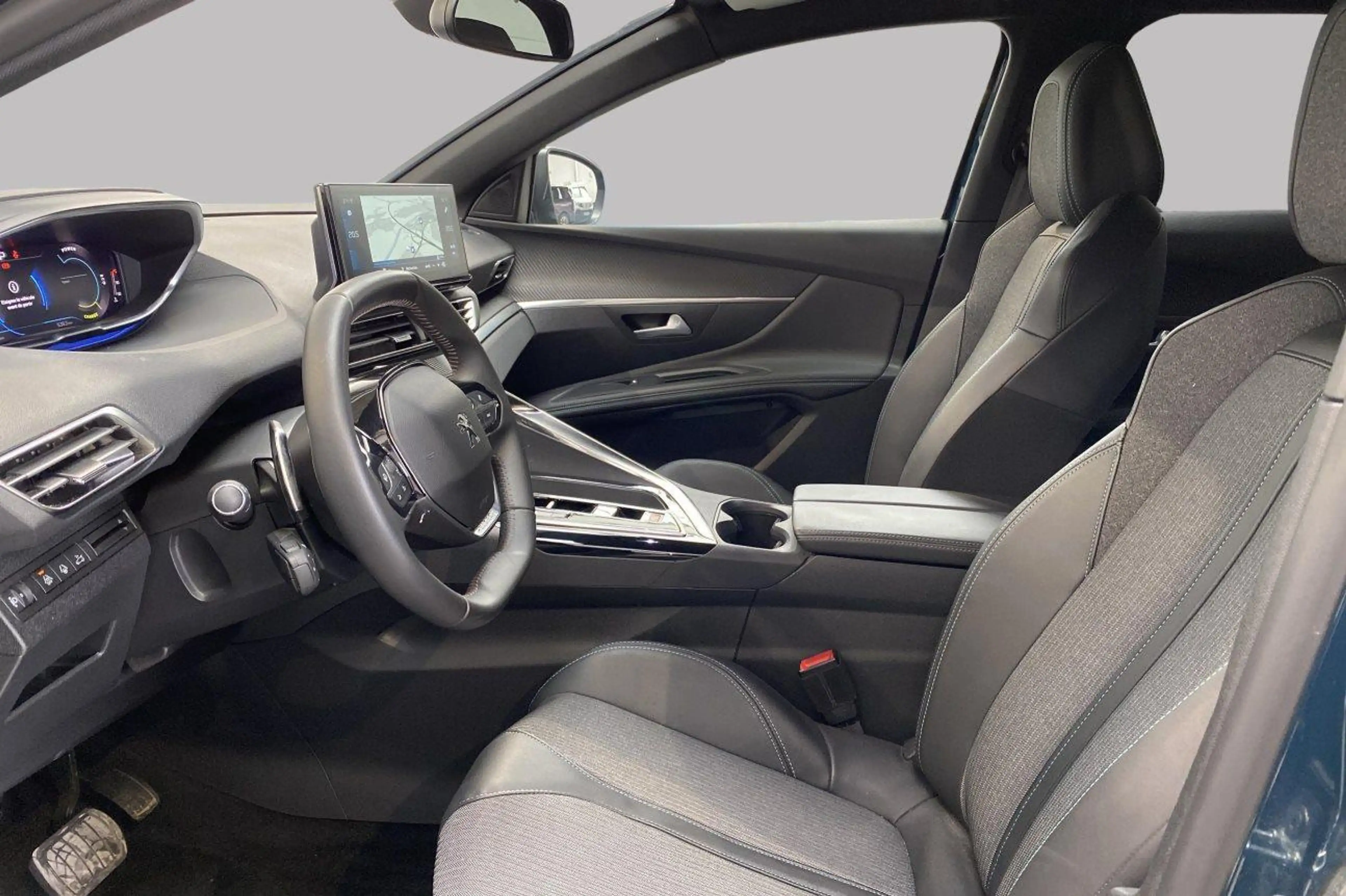 Peugeot 3008 Allure Pack - M.HYBRID — photo 10