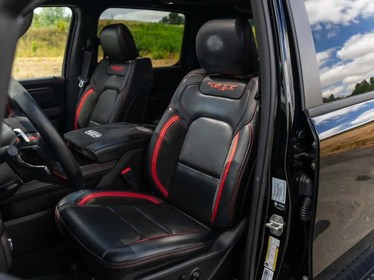 Dodge RAM 2023 — фото 12