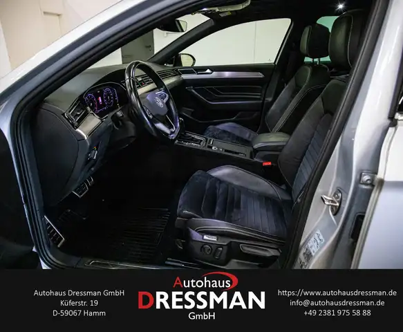 Volkswagen Passat view 11