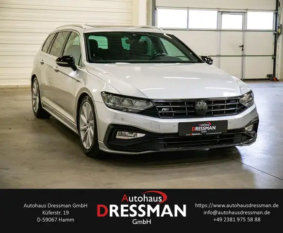 Volkswagen Passat view 3