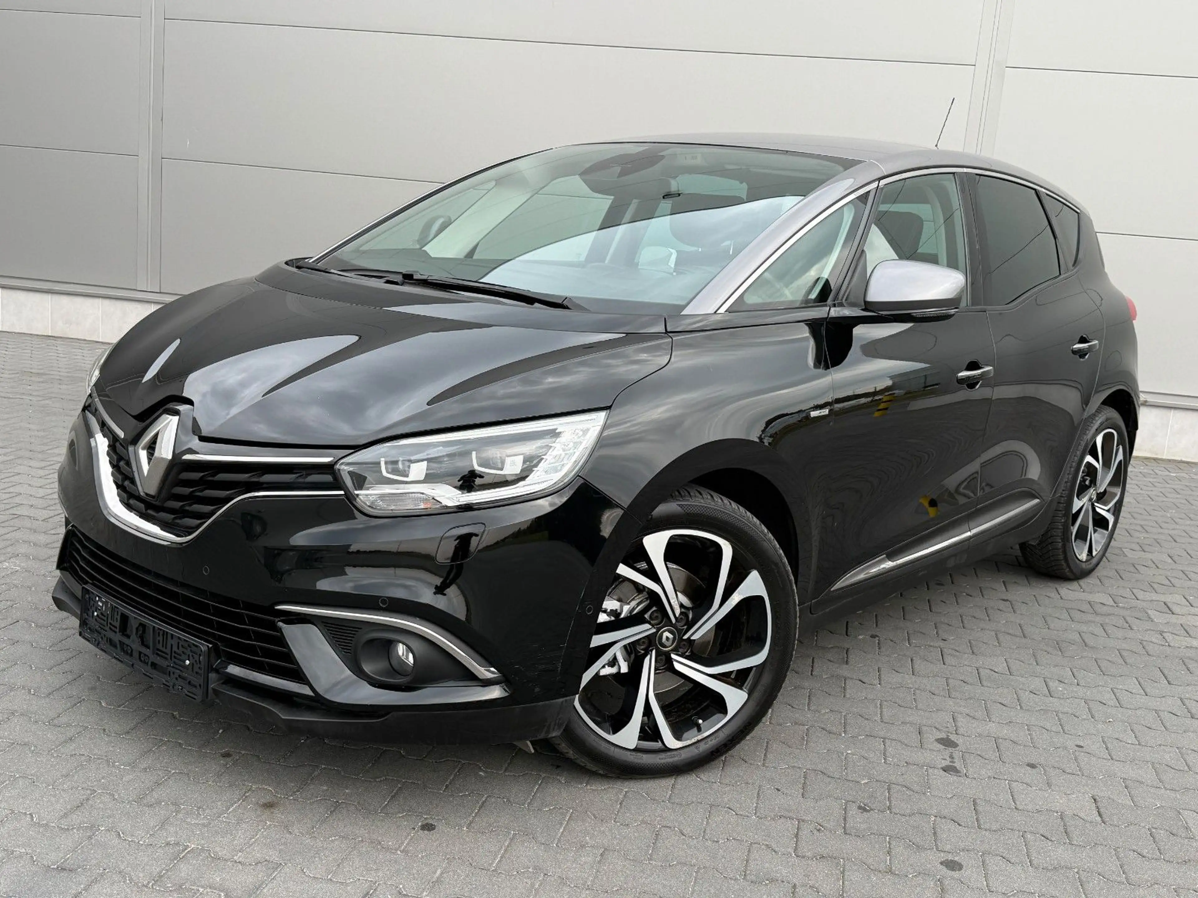 Renault Scenic — photo 5