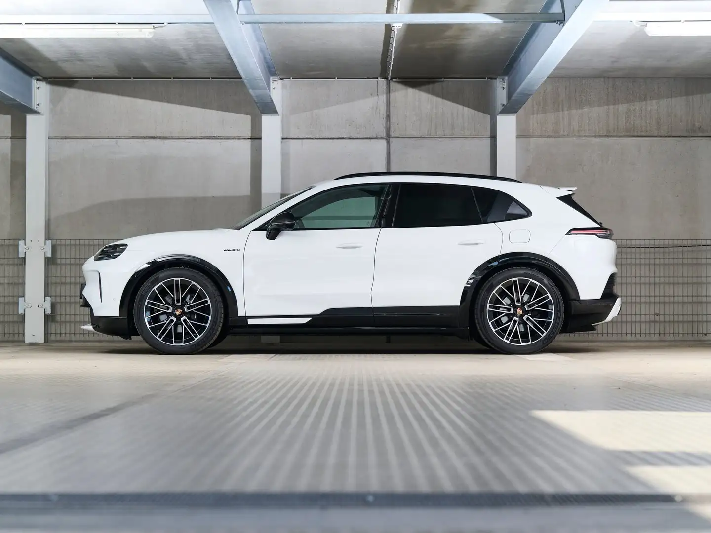 Porsche Cayenne Weiß - 2