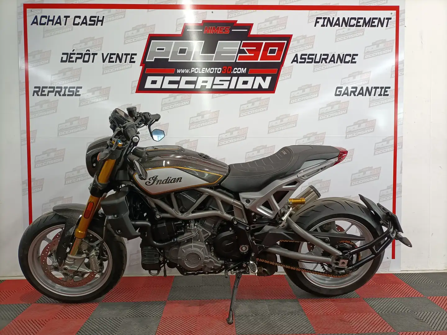 Indian FTR 1200 Noir - 2