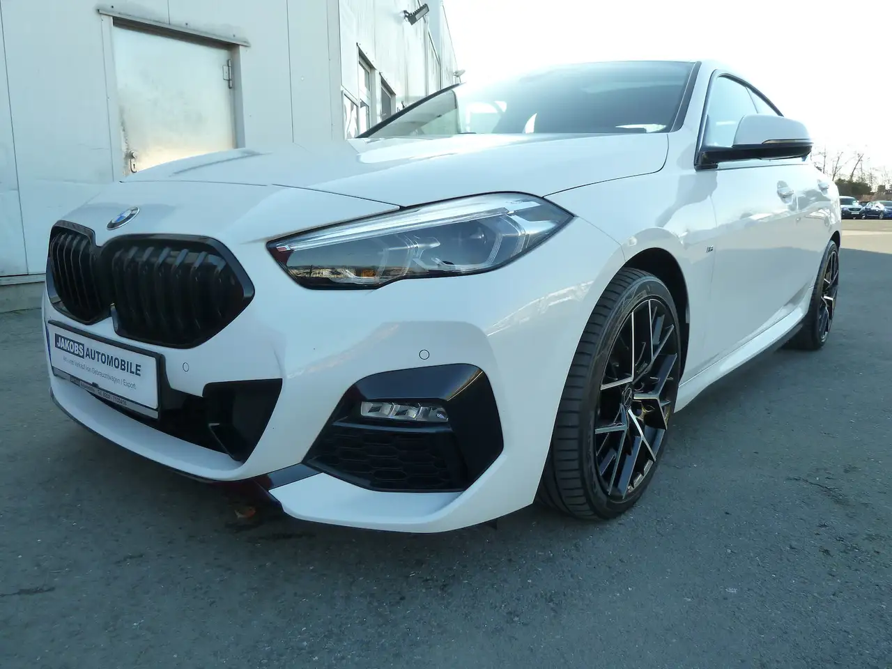 BMW 218